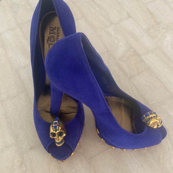 Alexander McQueen royal blue suede platform, size 38 - Picture 2 of 12